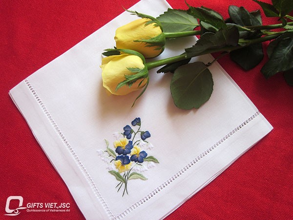khăn ăn thêu tay hình hoa dại tím