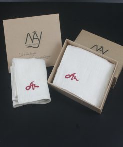 quà tặng ngoại giao hai khăn mặt tơ tằm thêu chữ An