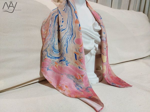 khăn lụa tơ tằm vẽ tay thủy ấn vân mây xanh hồng 2