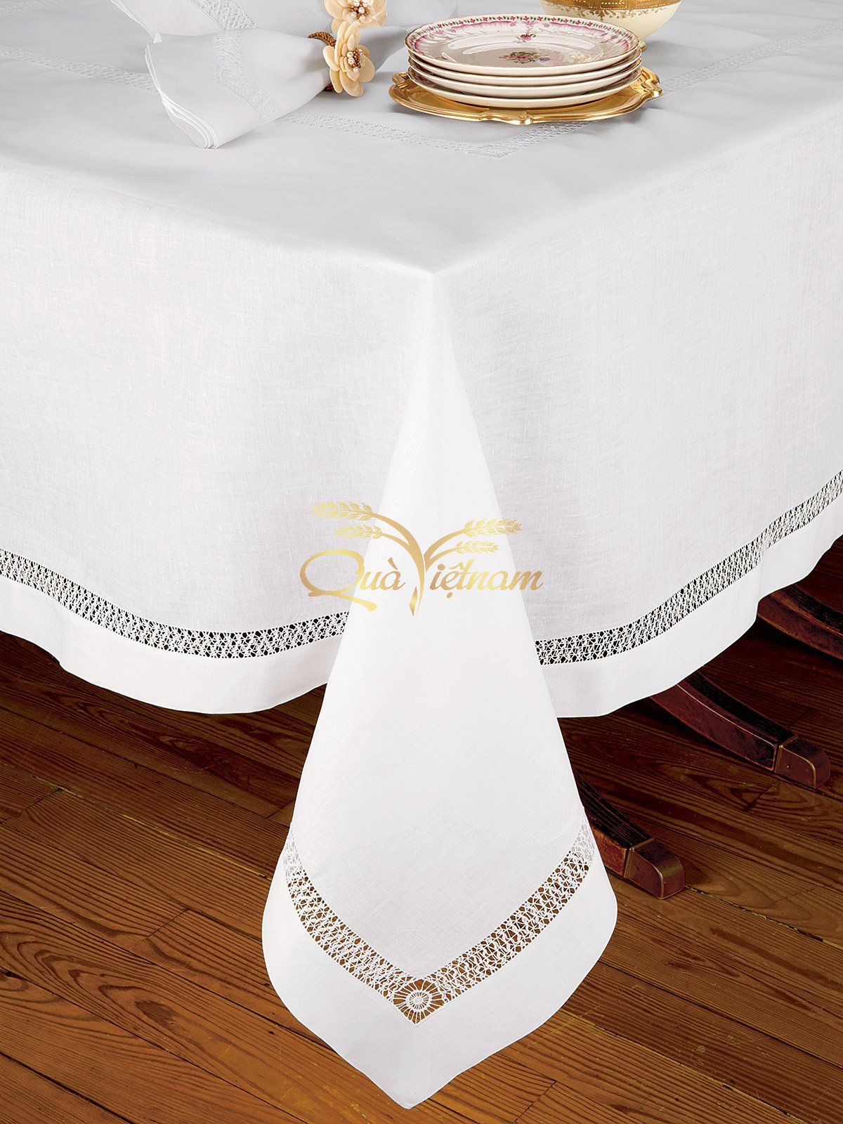 khăn trải bàn thêu tay thiết kế ChateauBlanc 2